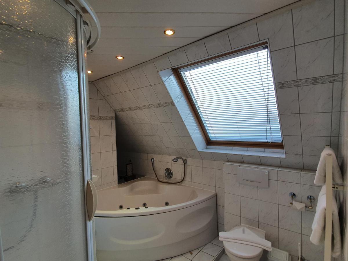 Hotel Pension Loose บอร์คุม ภายนอก รูปภาพ